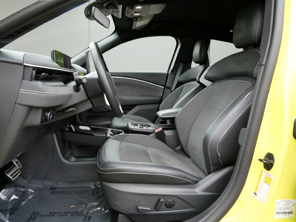 Used 2025 Ford Mustang Mach-E GT AWD/4WD image 10