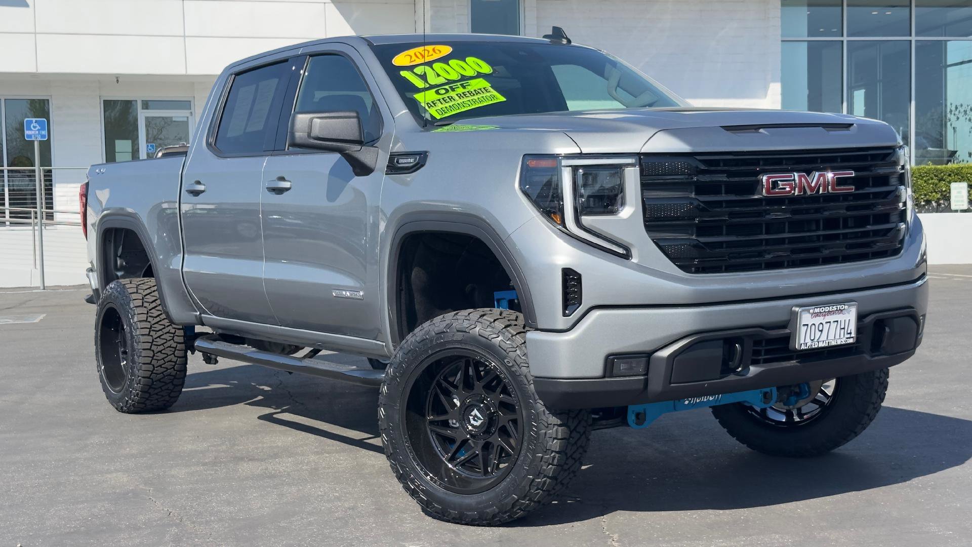 Used 2026 GMC Sierra 1500 Elevation image 2