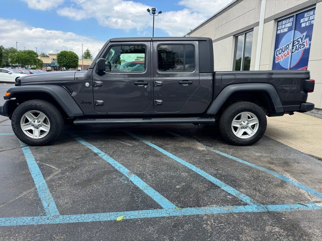 Used 2020 Jeep Gladiator Sport w/ Quick Order Package 24S AWD/4WD image 3