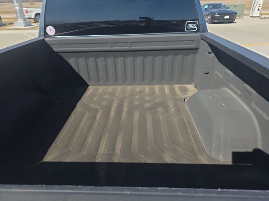 Used 2020 Chevrolet Silverado 1500 RST w/ All-Star Edition image 6