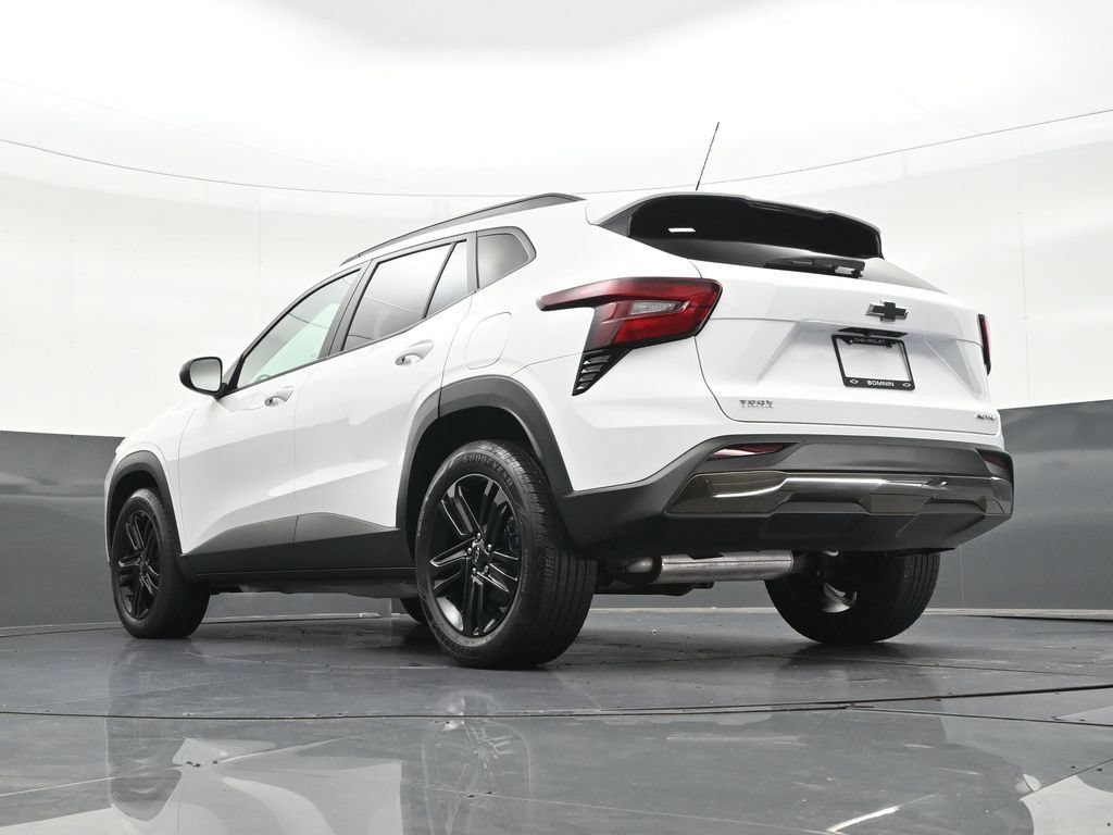 Used 2025 Chevrolet Trax ACTIV FWD image 25