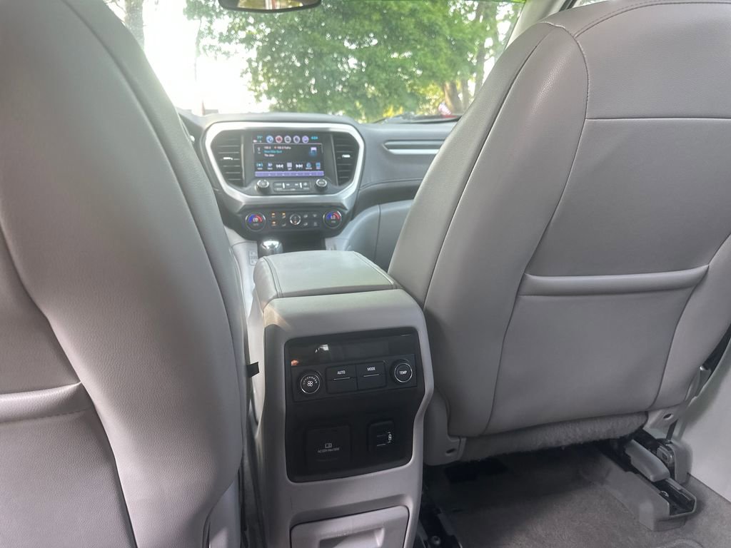 Used 2018 GMC Acadia SLT FWD image 18