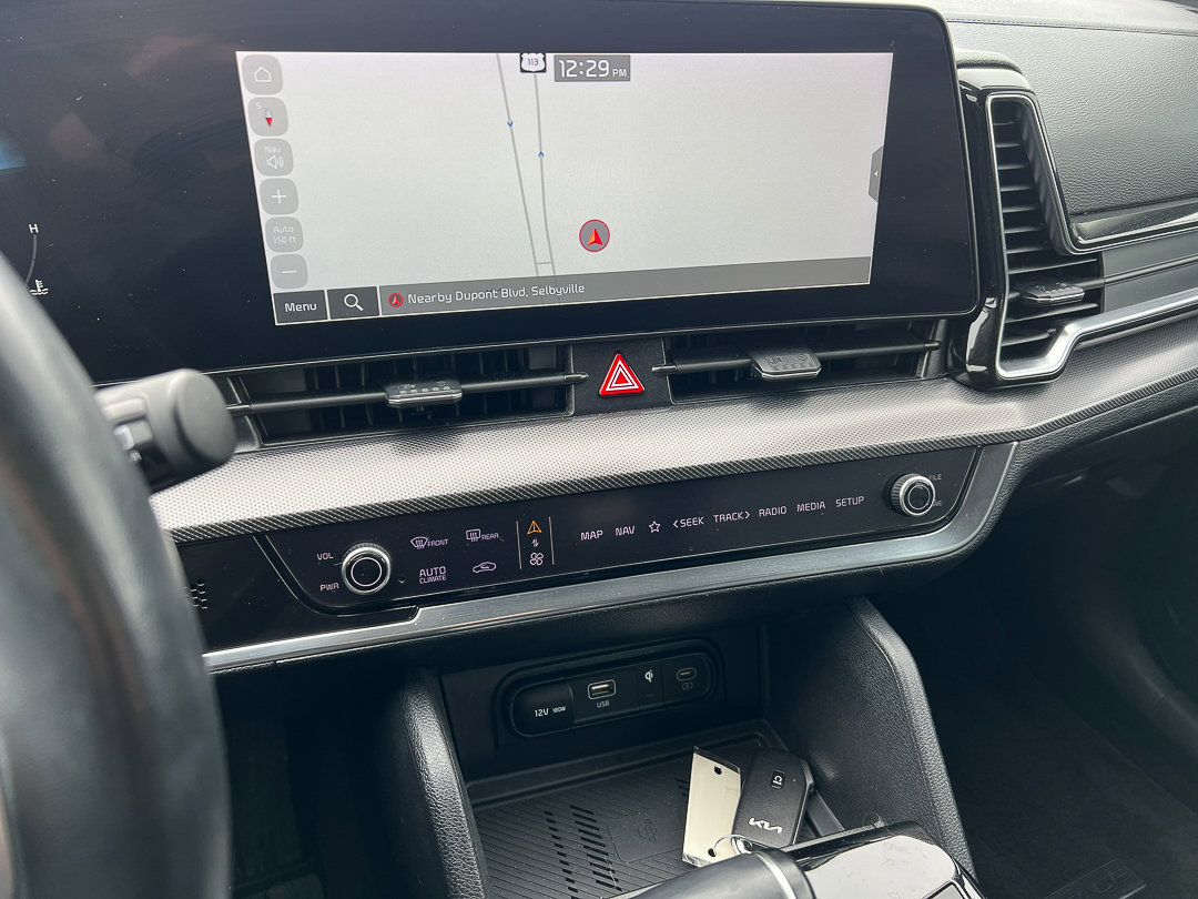 Used 2023 Kia Sportage SX image 22