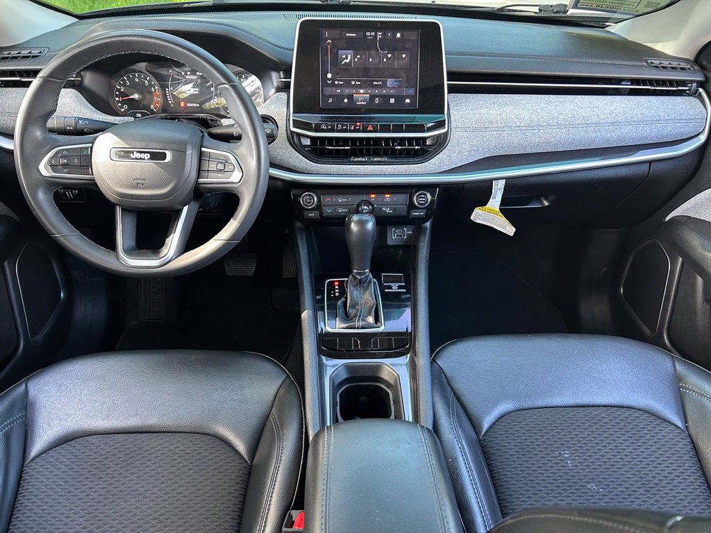 Used 2022 Jeep Compass Latitude FWD image 12