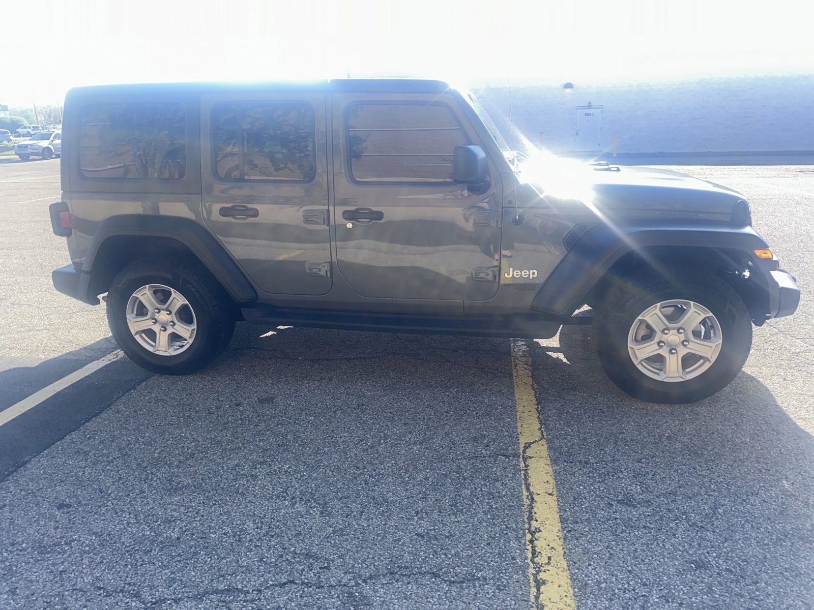 Used 2018 Jeep Wrangler Unlimited Sport S image 12