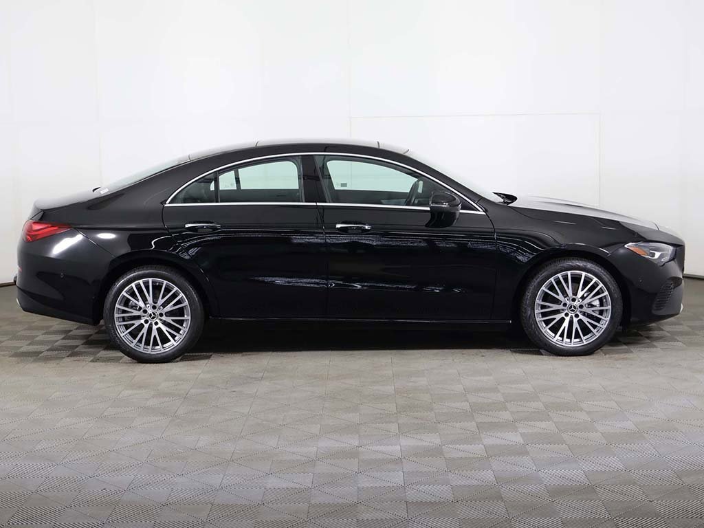 Used 2025 Mercedes-Benz CLA 250 4MATIC image 18