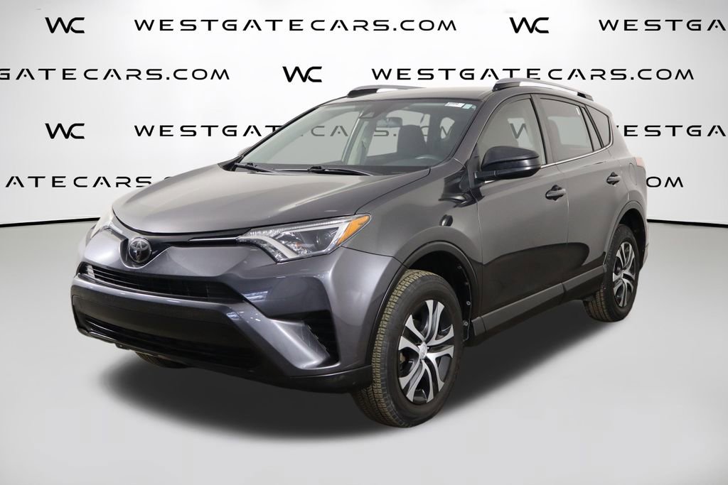 Used 2017 Toyota RAV4 LE image 1