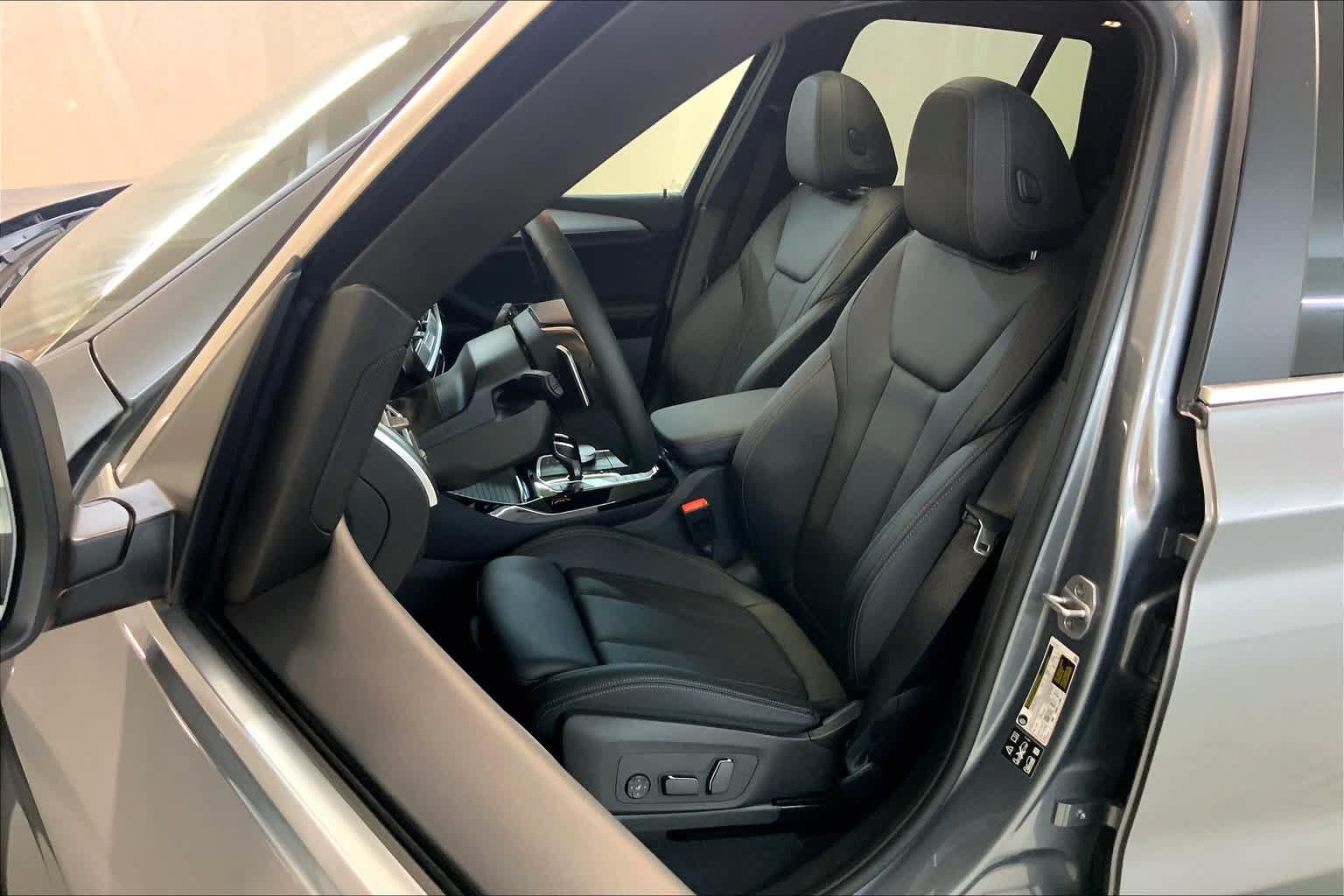 New 2024 BMW X3 xDrive30i w/ Premium Package AWD/4WD image 9