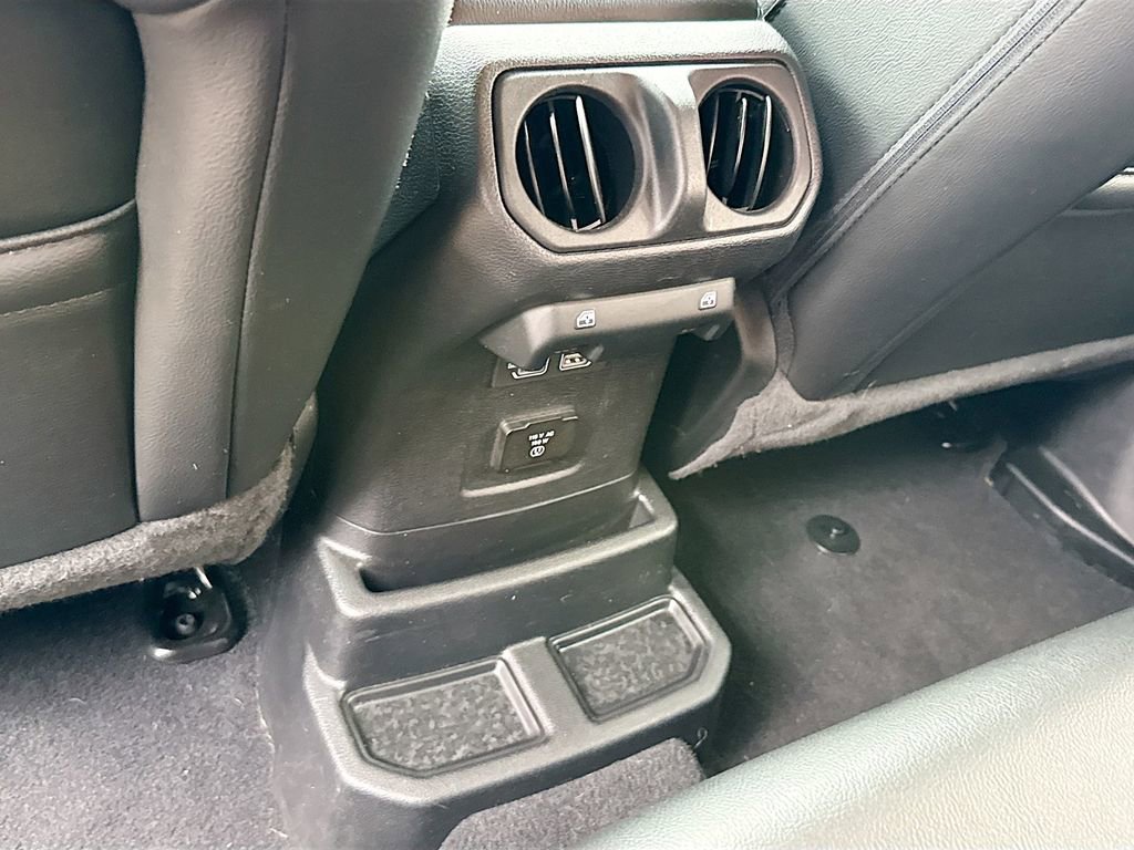Used 2023 Jeep Wrangler Unlimited Sahara w/ Cold Weather Group image 28