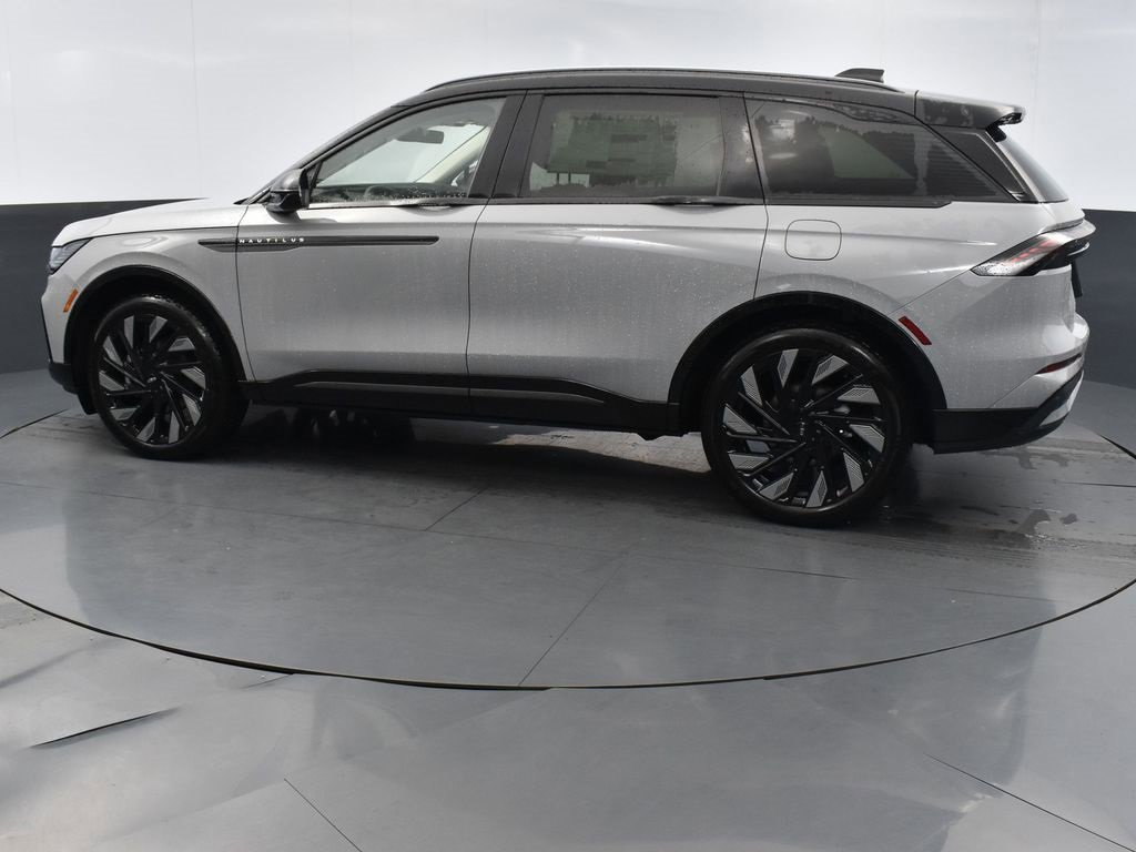 New 2026 Lincoln Nautilus Reserve w/ Jet Appearance Package image 3