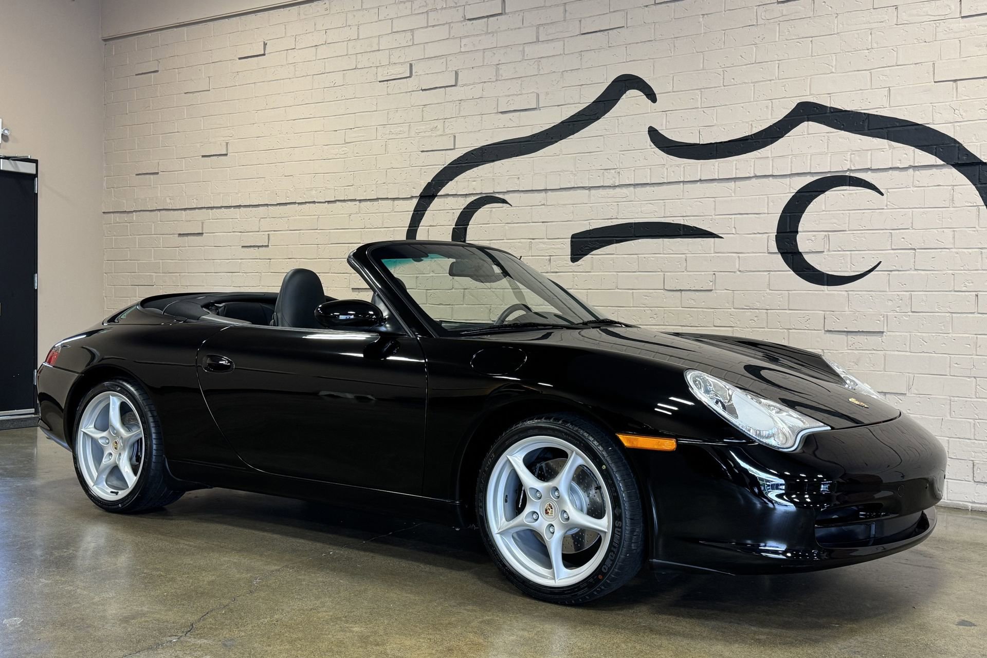 Used 2003 Porsche 911 Carrera RWD image 3