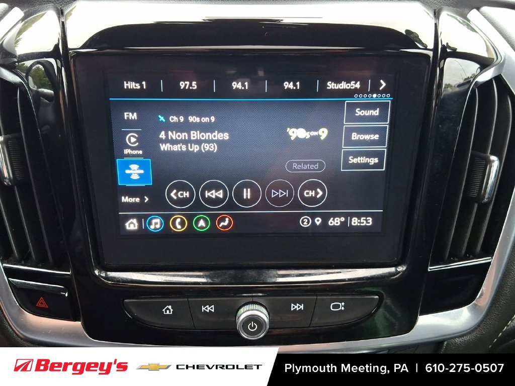 Used 2023 Chevrolet Traverse Premier FWD image 22