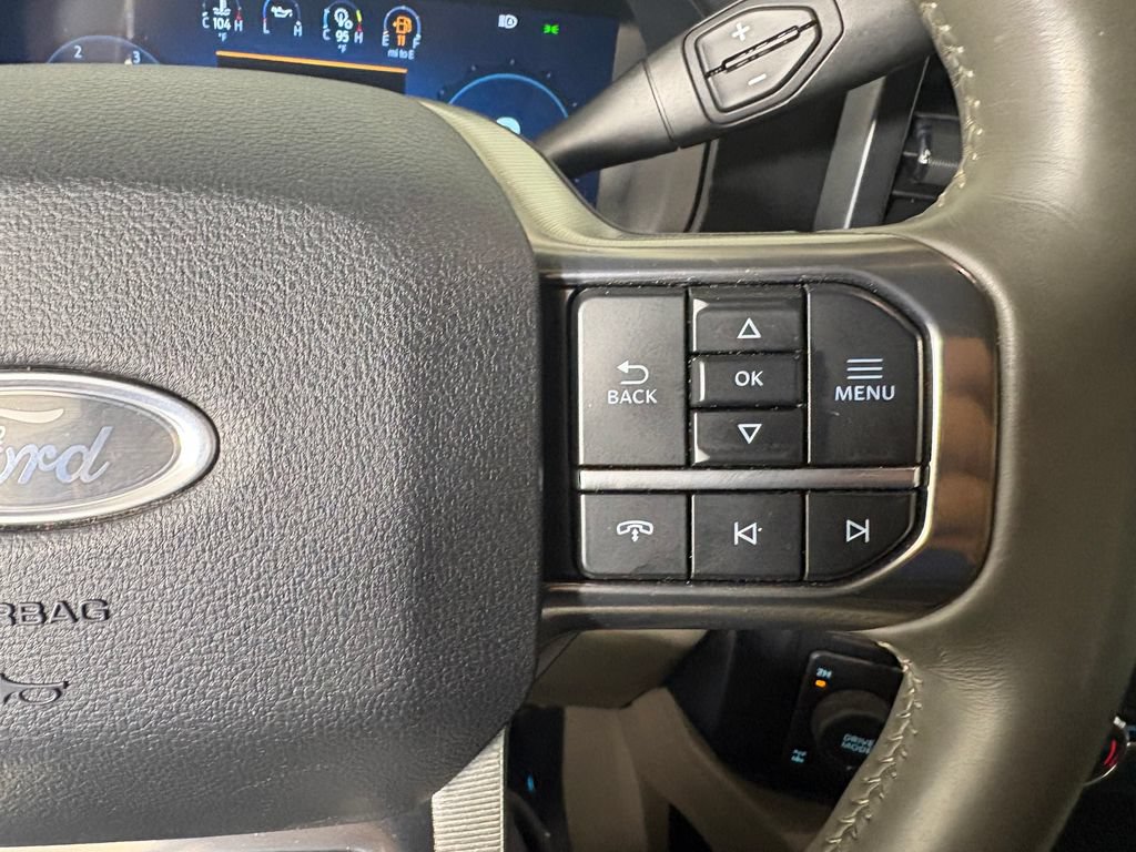 Used 2025 Ford F350 Platinum w/ Platinum Plus Package AWD/4WD image 21