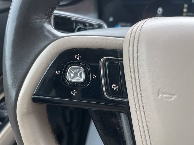 Used 2023 Lincoln Aviator Reserve w/ Equipment Group 201A image 28