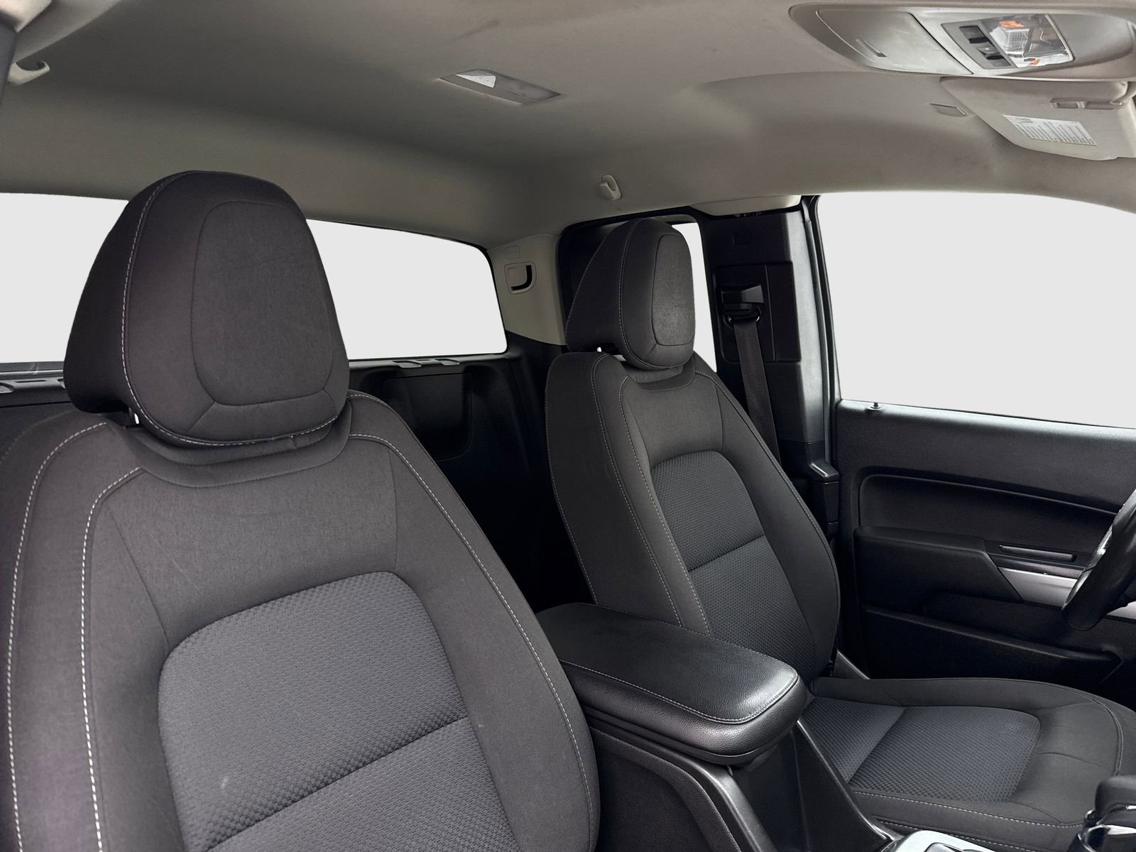 Used 2022 Chevrolet Colorado LT w/ Fleet Safety Package image 35