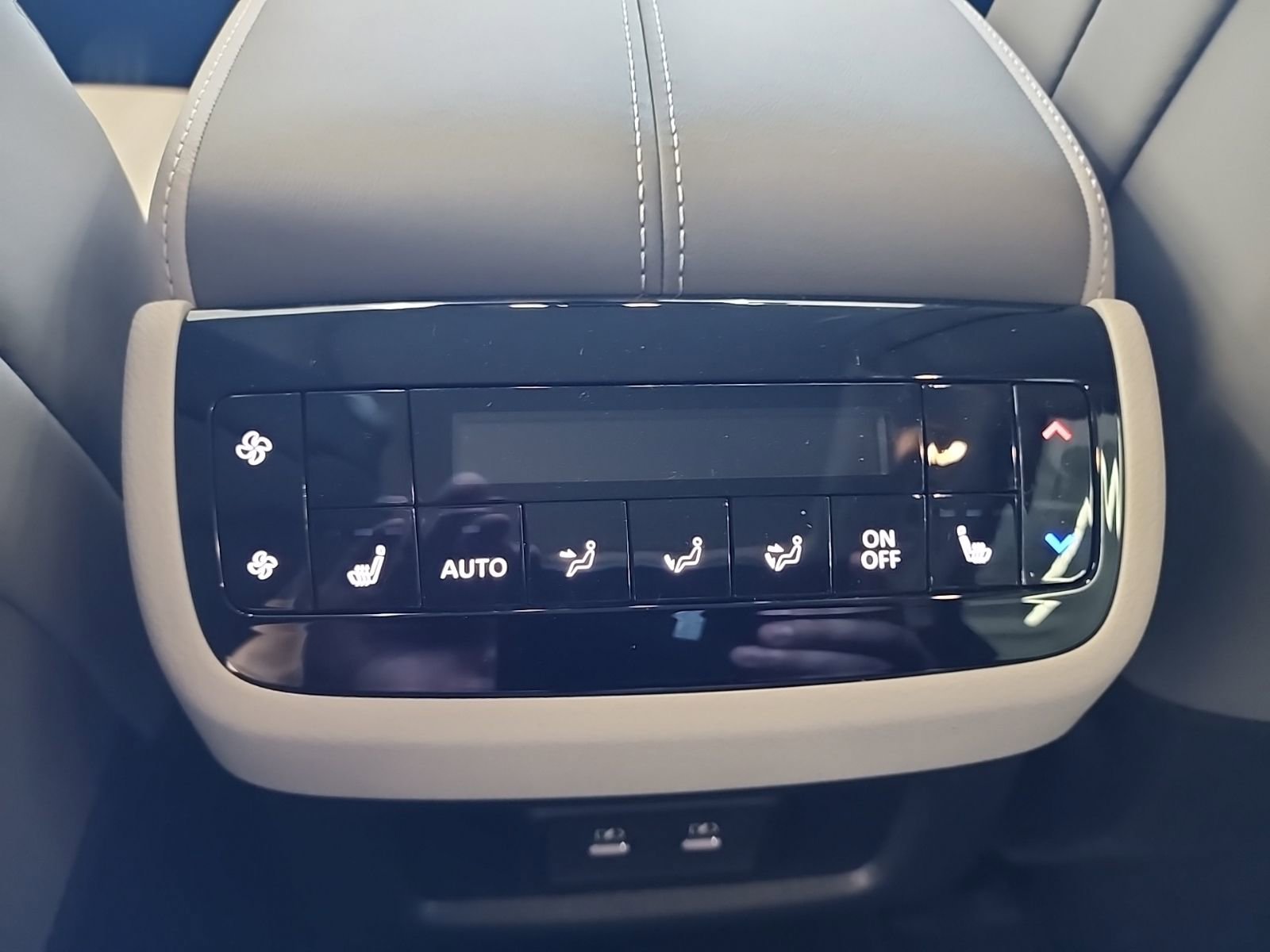 Used 2026 INFINITI QX60 Luxe w/ Cargo Package AWD/4WD image 23