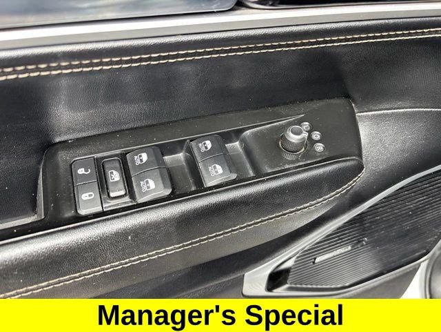 Used 2022 Jeep Wagoneer Series III w/ Premium Group I AWD/4WD image 14