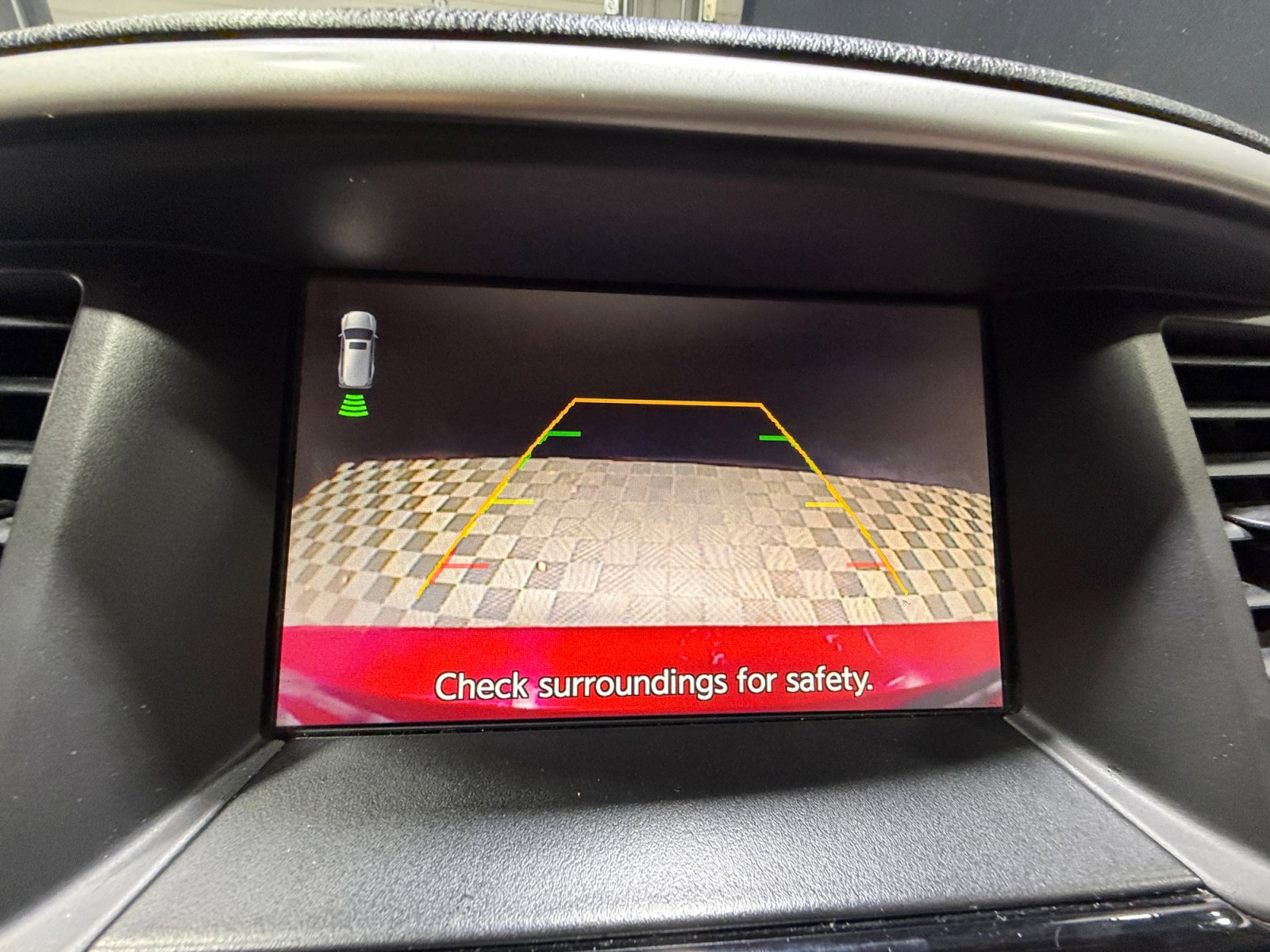 Used 2019 Nissan Pathfinder SV image 29