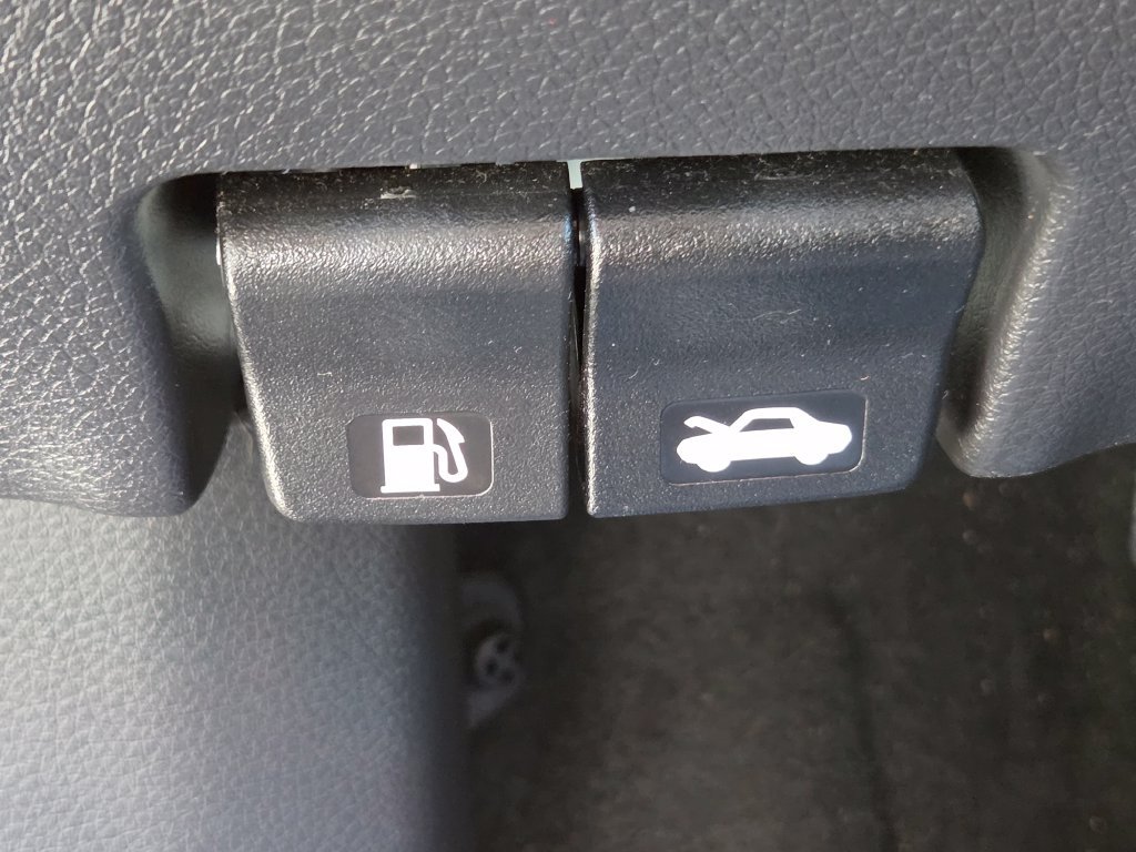 Used 2021 Nissan Rogue Sport SL w/ Premium Package AWD/4WD image 13