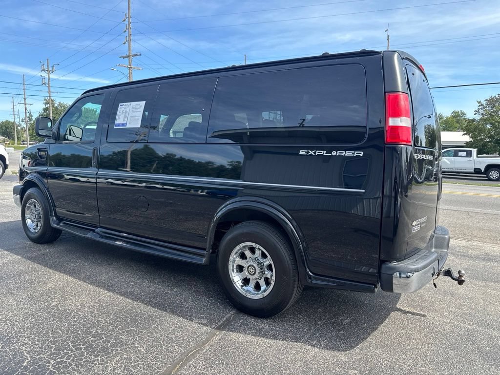 Used 2016 Chevrolet Express 2500 RWD image 5