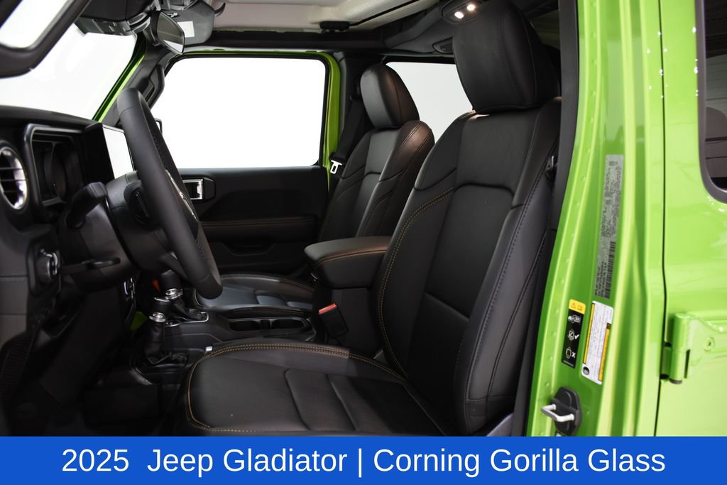 Used 2025 Jeep Gladiator Sport image 20