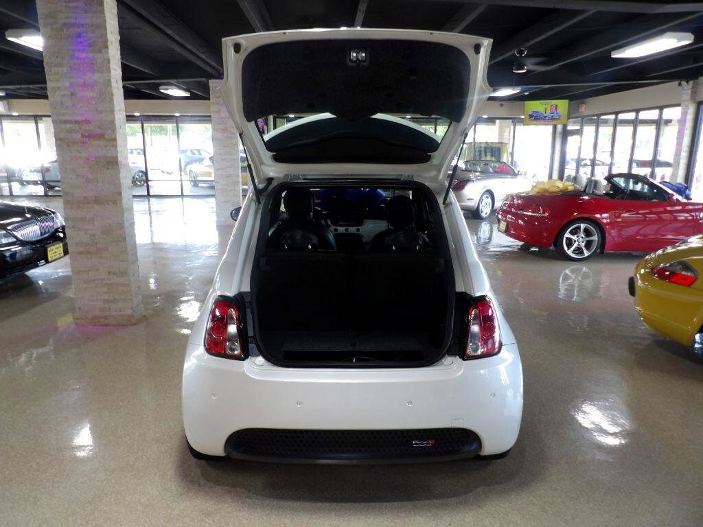 Used 2014 FIAT 500 e w/ Esport Package image 7