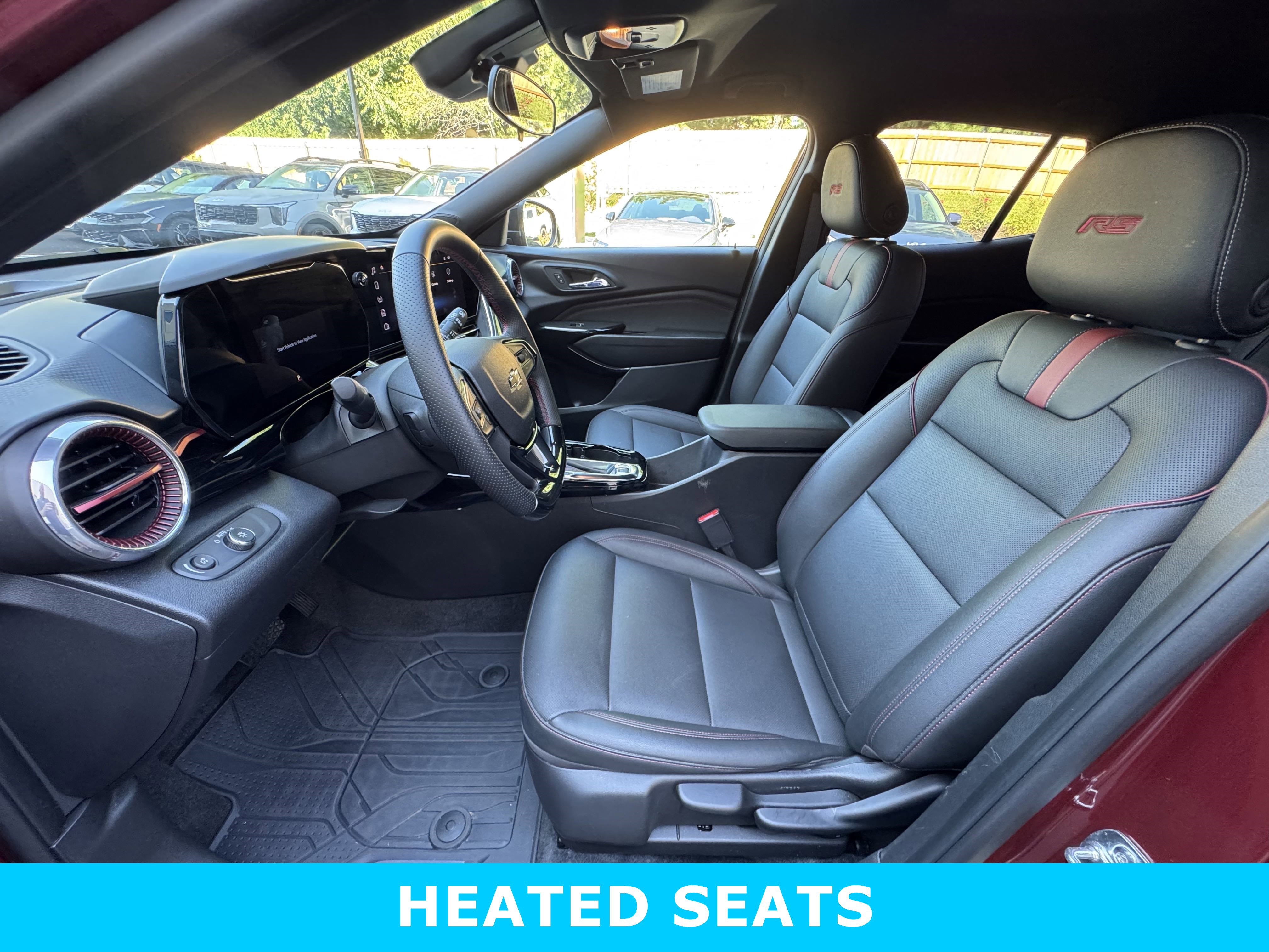 Used 2025 Chevrolet Trax RS w/ Driver Confidence Package image 17