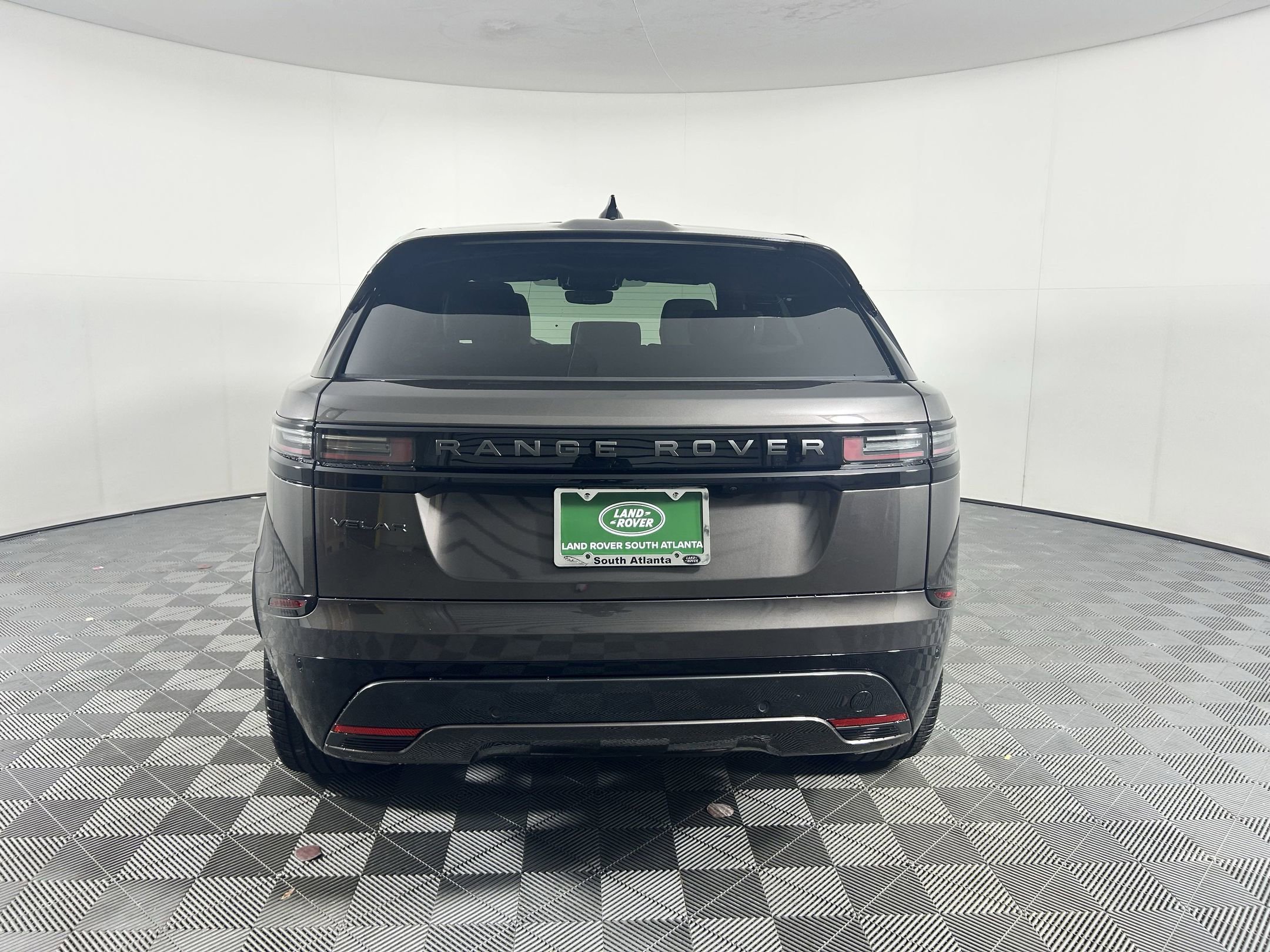 New 2026 Land Rover Range Rover Velar Dynamic SE image 8