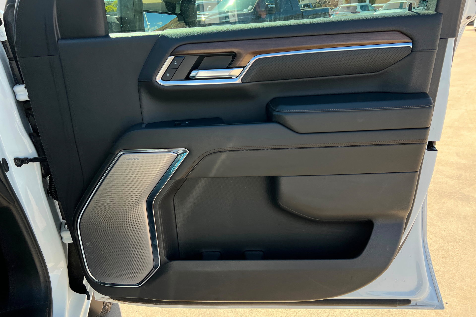 Used 2024 Chevrolet Silverado 3500 High Country w/ High Country Premium Package AWD/4WD image 22
