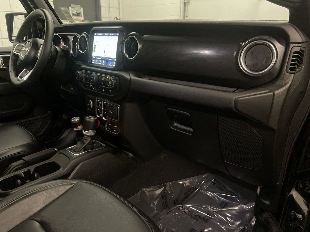 Used 2023 Jeep Wrangler Altitude image 22