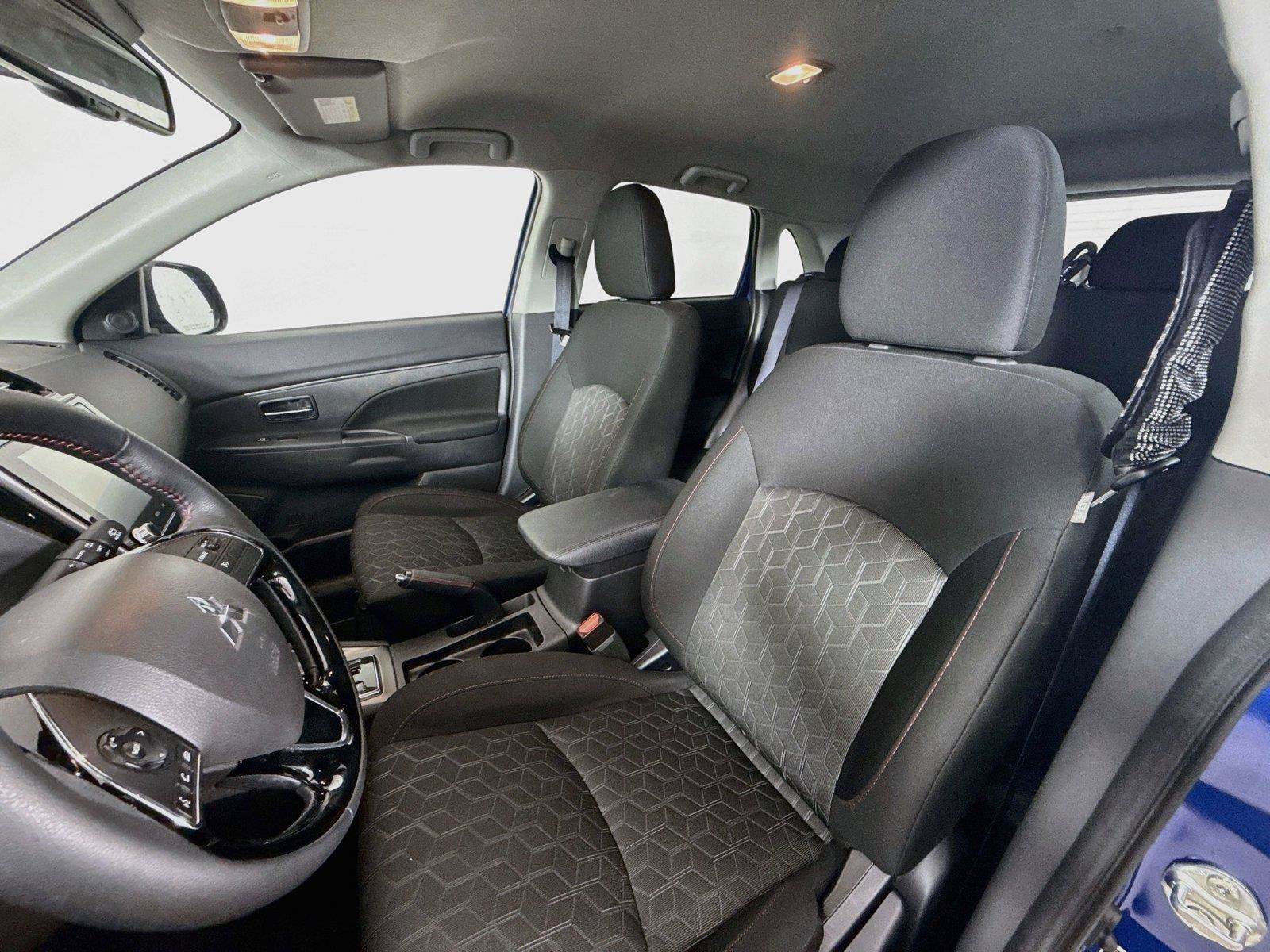 Used 2025 Mitsubishi Outlander Sport LE AWD/4WD image 11