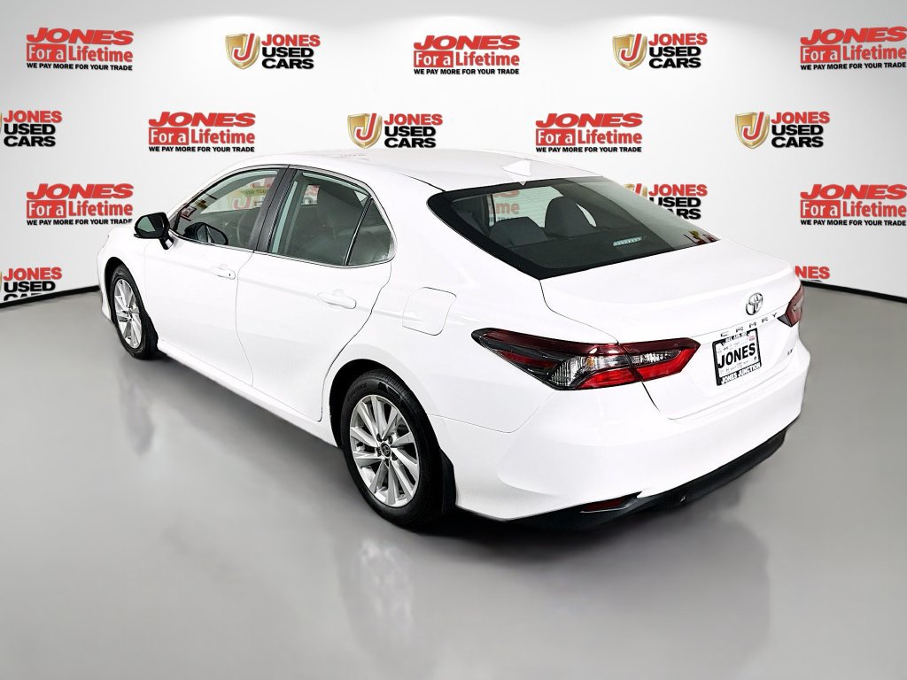 Used 2024 Toyota Camry LE w/ Convenience Package FWD image 2