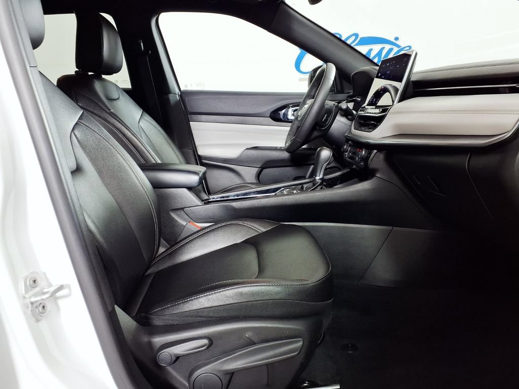 Used 2025 Jeep Compass Limited AWD/4WD image 11