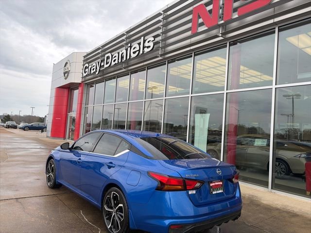 Certified 2025 Nissan Altima 2.5 SR image 2