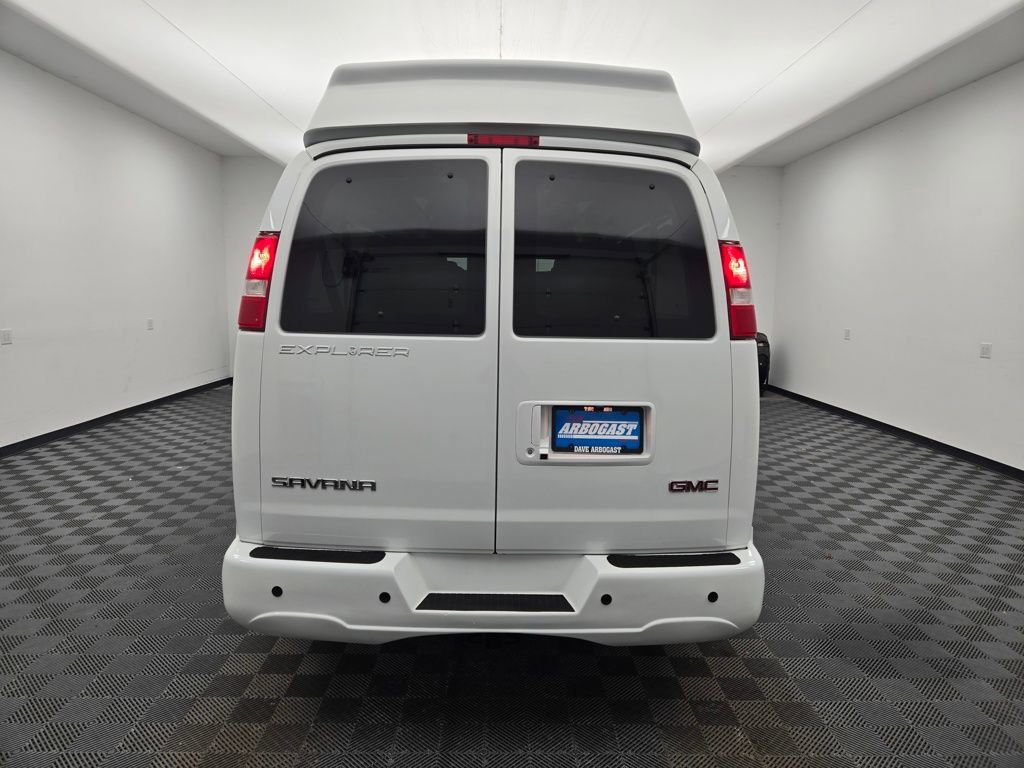 Used 2020 GMC Savana 2500 Extended w/ Enhanced Convenience Package image 4
