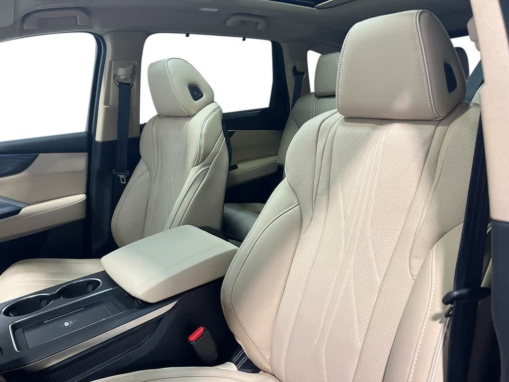 Certified 2026 Acura MDX w/ Advance Package AWD/4WD image 15
