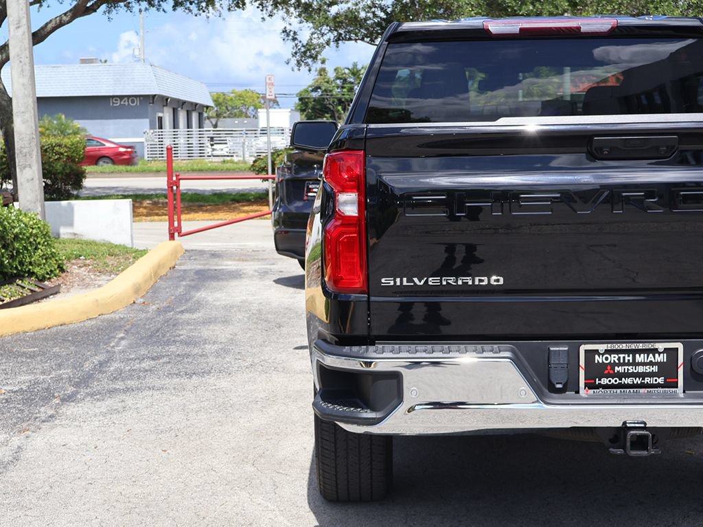 Used 2023 Chevrolet Silverado 1500 LTZ RWD image 16