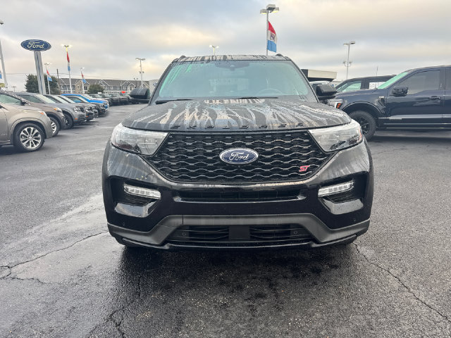 Used 2024 Ford Explorer ST w/ Equipment Group 401A AWD/4WD image 2