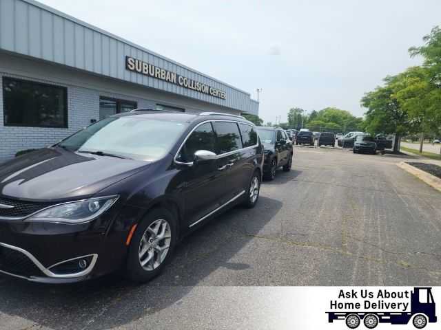 Certified 2019 Chrysler Pacifica Limited w/ Advanced Safetytec Group FWD image 1