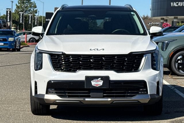 Certified 2025 Kia Sorento EX AWD/4WD image 11