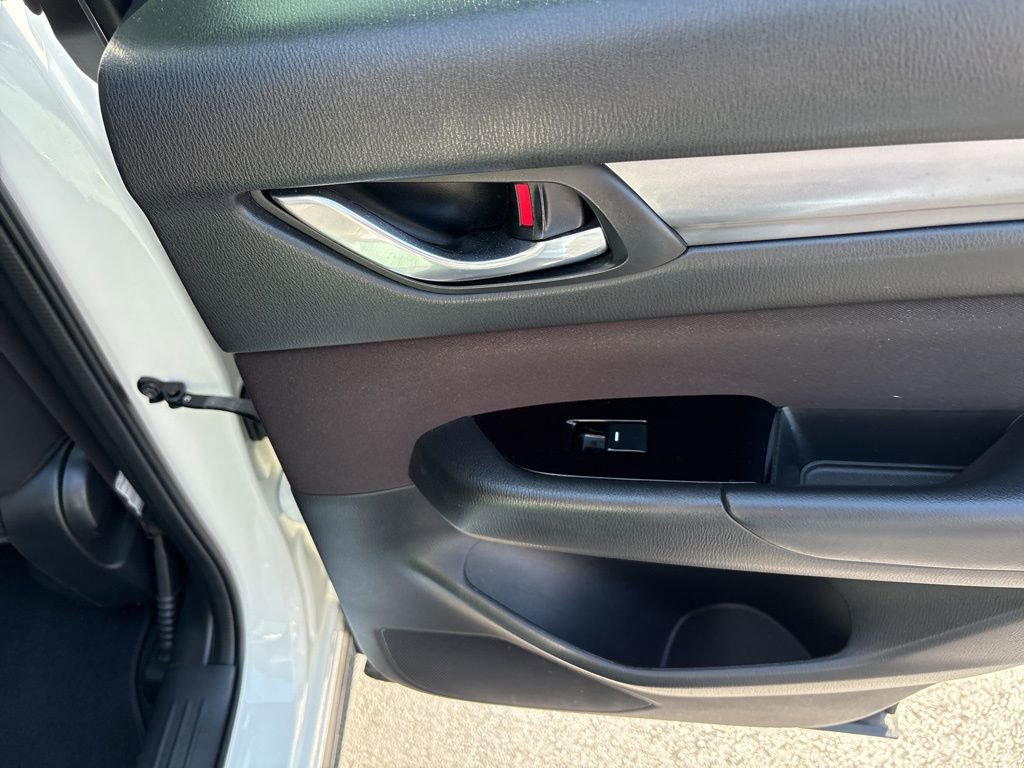 Used 2019 MAZDA CX-5 Sport FWD image 38