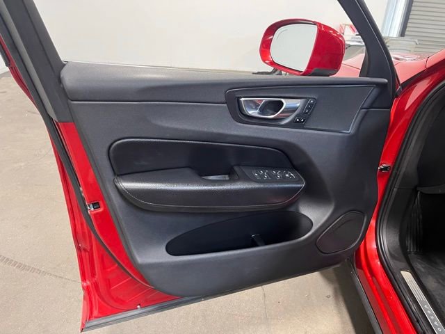 Used 2018 Volvo XC60 T5 Inscription w/ Vision Package image 24