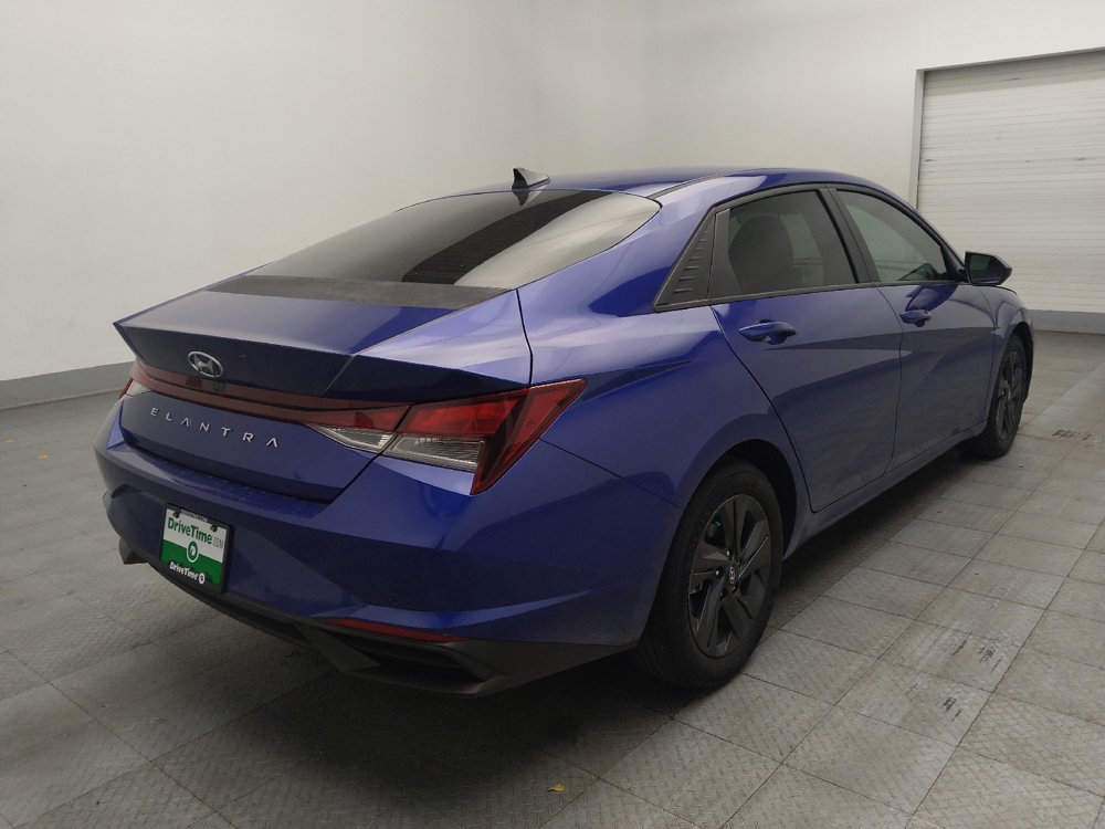 Used 2022 Hyundai Elantra SEL w/ Cargo Package FWD image 9