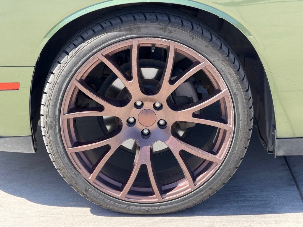 Used 2018 Dodge Challenger SXT RWD image 6