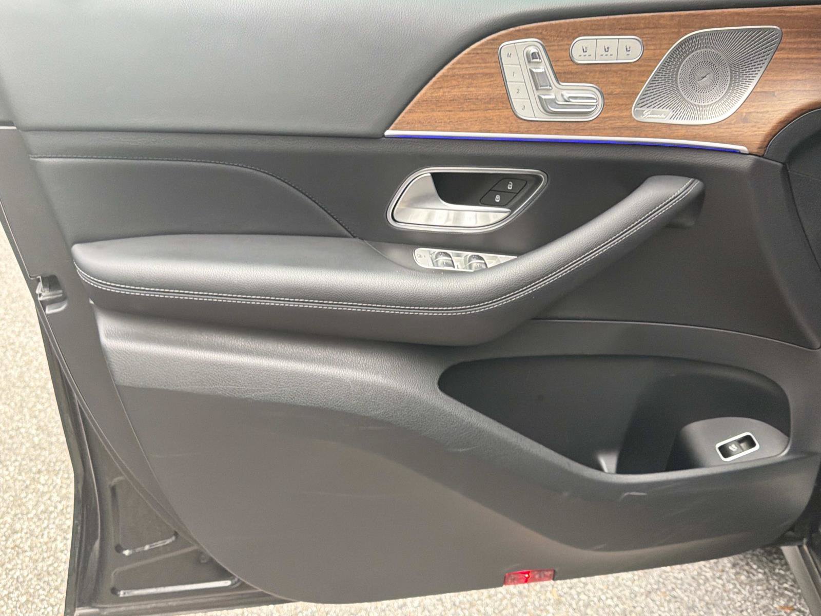 Certified 2025 Mercedes-Benz GLE 350 4MATIC image 15