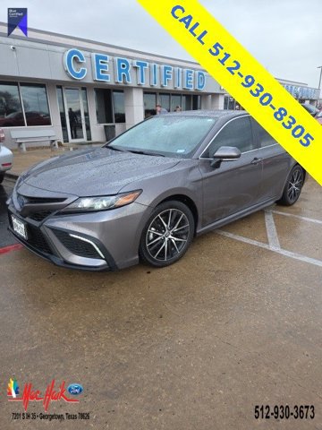 Used 2022 Toyota Camry SE image 1