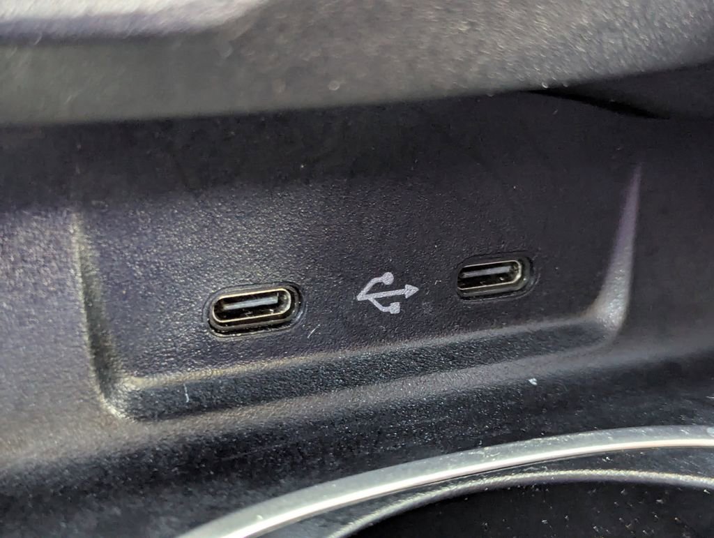 Used 2022 Mercedes-Benz S 580 4MATIC Sedan w/ AMG Line Package image 19