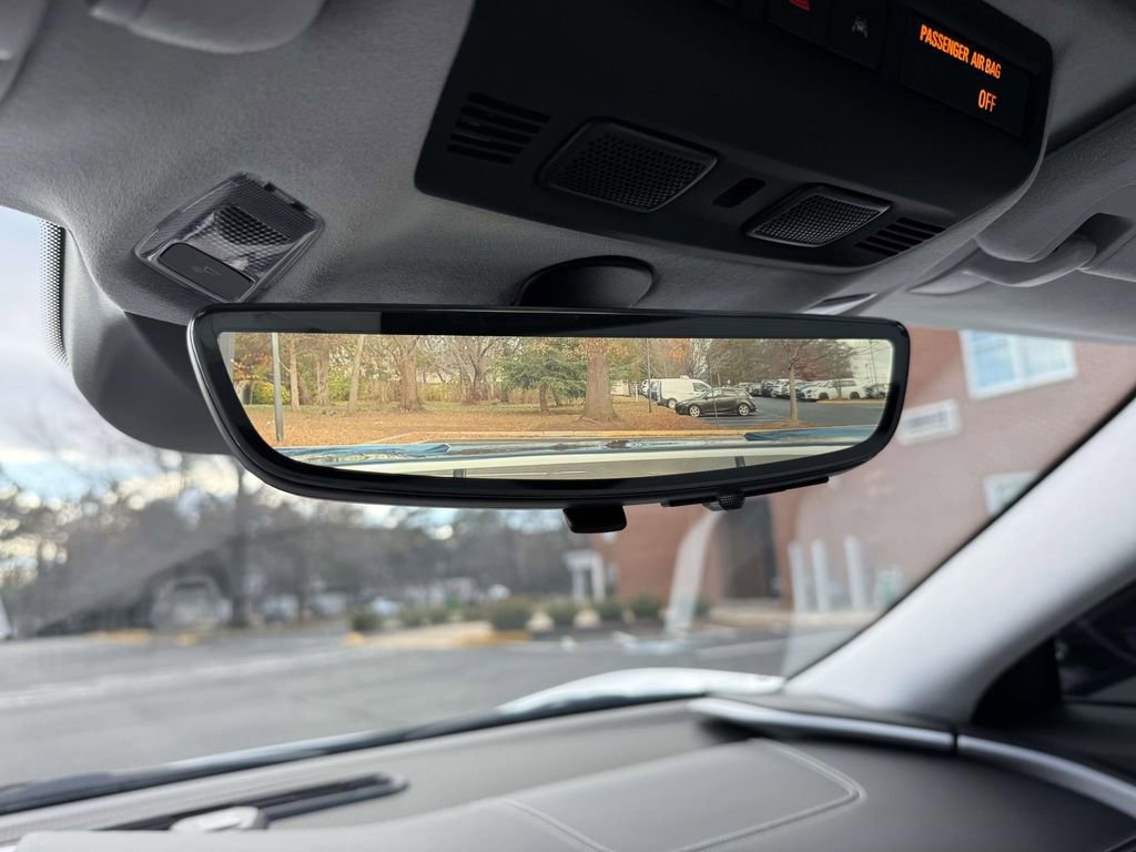 Used 2024 Chevrolet Corvette Stingray Premium Cpe w/ Z51 Performance Package image 28