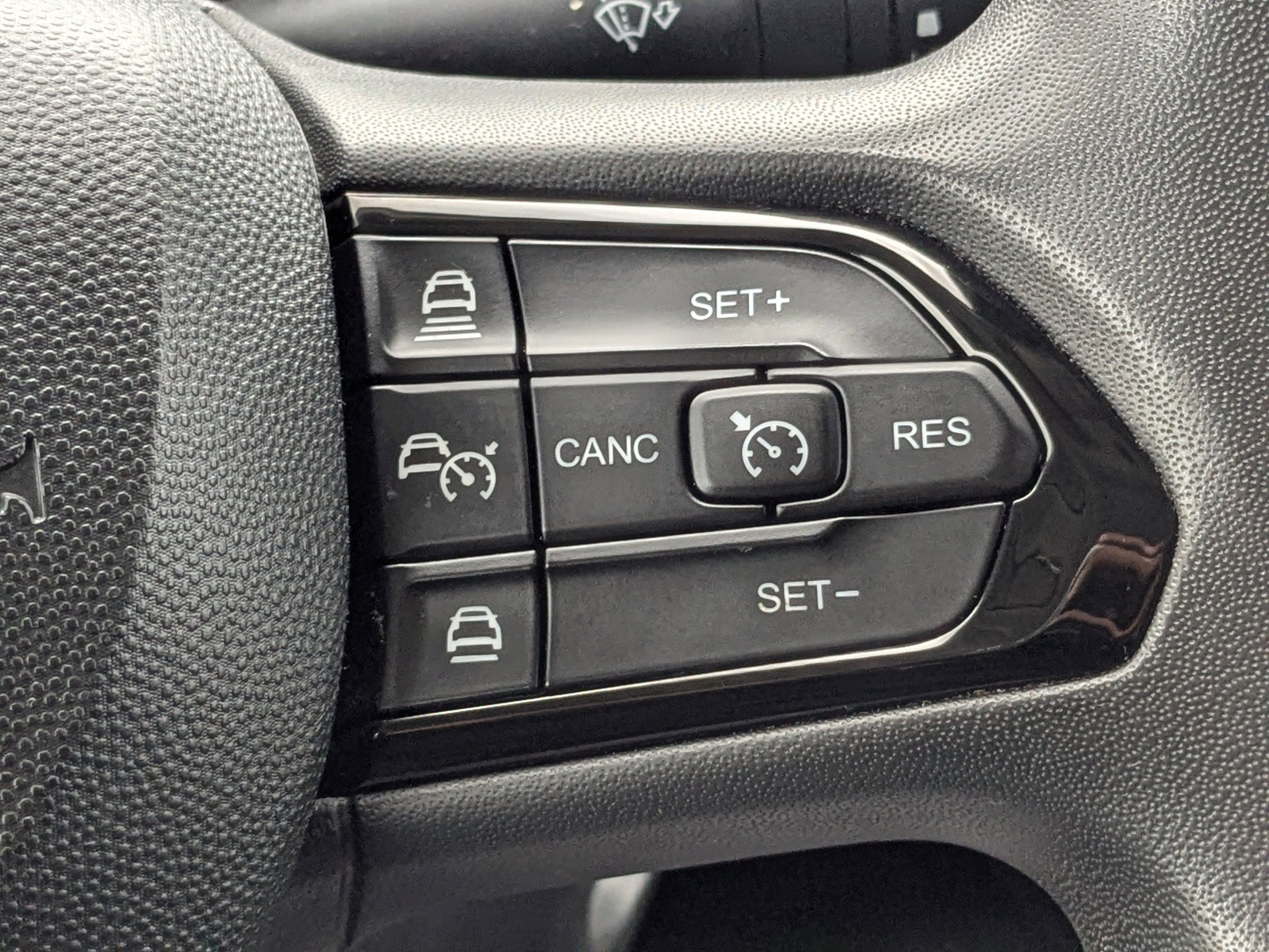 Used 2025 RAM ProMaster 2500 w/ Convenience Group image 27