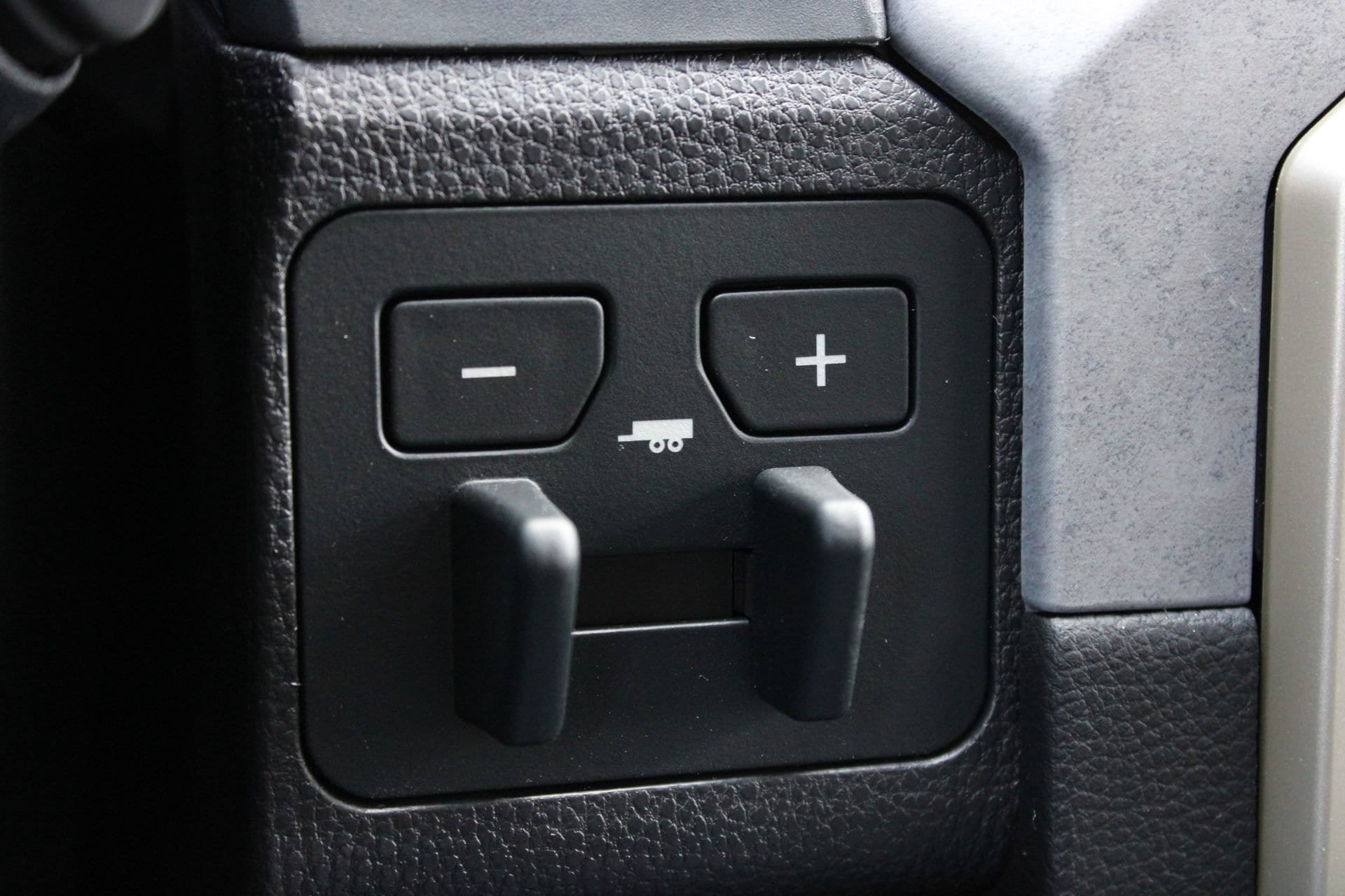 New 2025 Toyota Tacoma 4x4 Double Cab Hybrid image 34